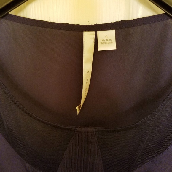 LC Lauren Conrad Navy Blue Sleeveless Blouse - Picture 3 of 5